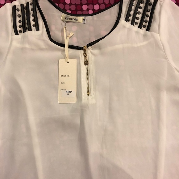 White blouse - Picture 2 of 4